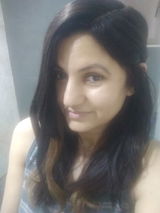 Shraddha Patil review photo