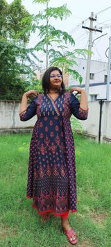 Hebziba Shalini review photo