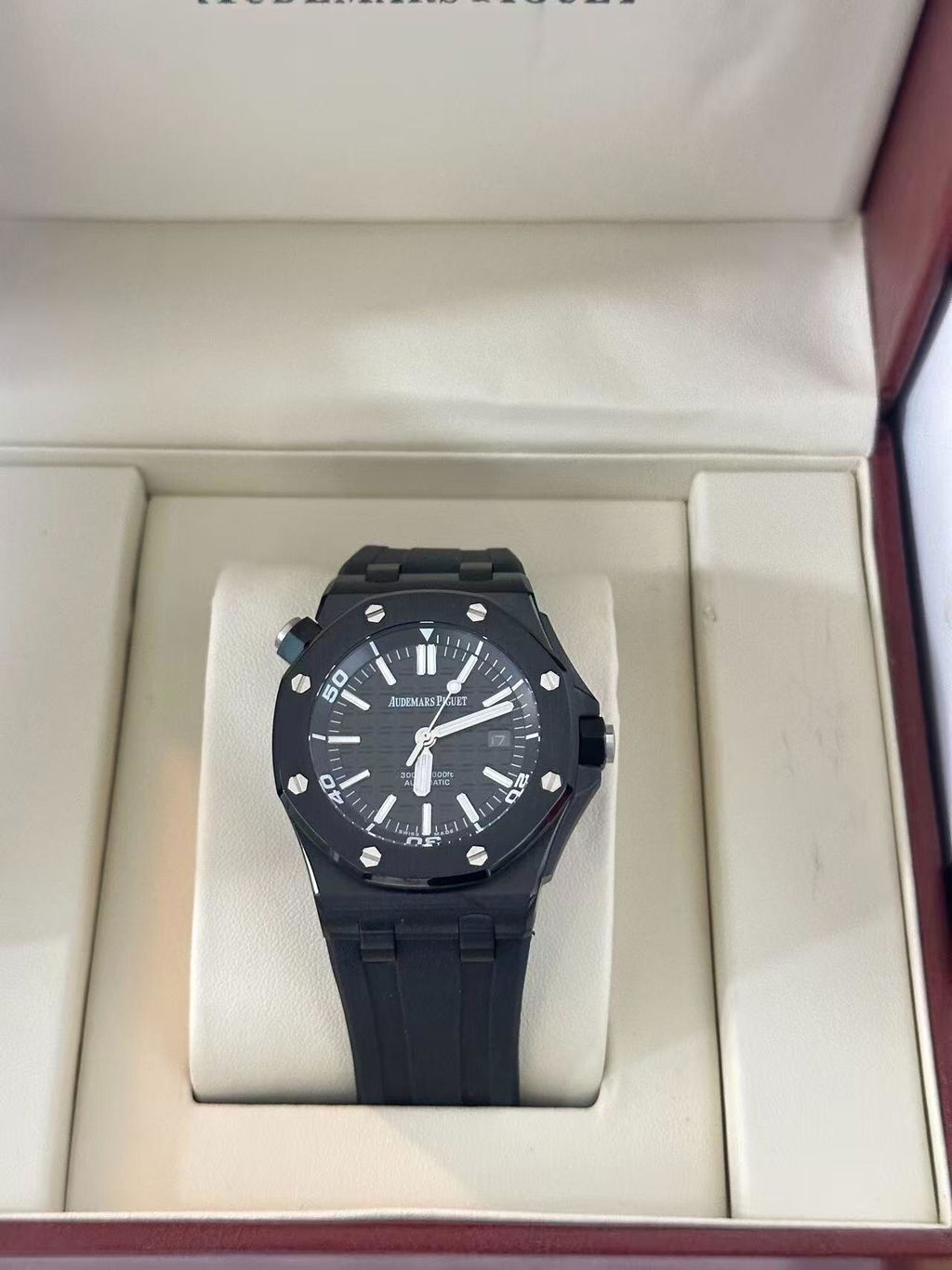 오데마피게 로얄오크 오프쇼어 다이버 42mm AP7286