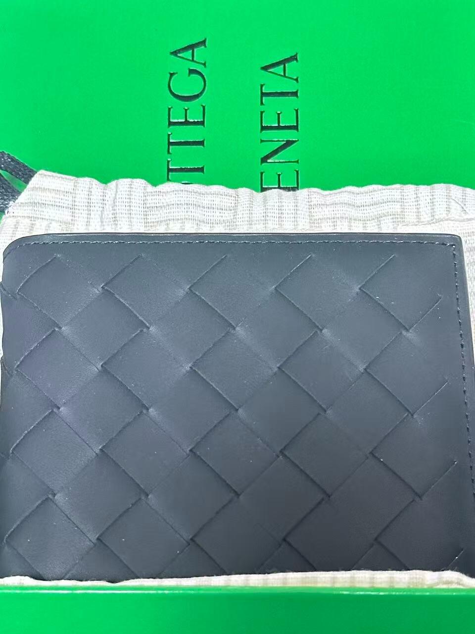 보테가베네타 인트레치아토 반지갑 743221