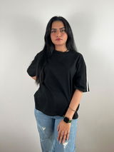 Mahwish Khan review photo