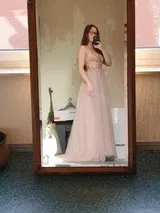 Leah Matthews review photo