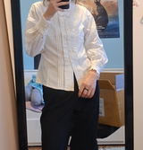 E. review photo
