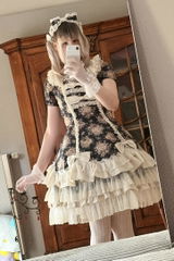 L. review photo