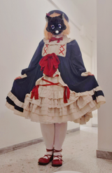 M. review photo