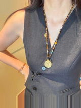 Evelyn Kate Evans review photo