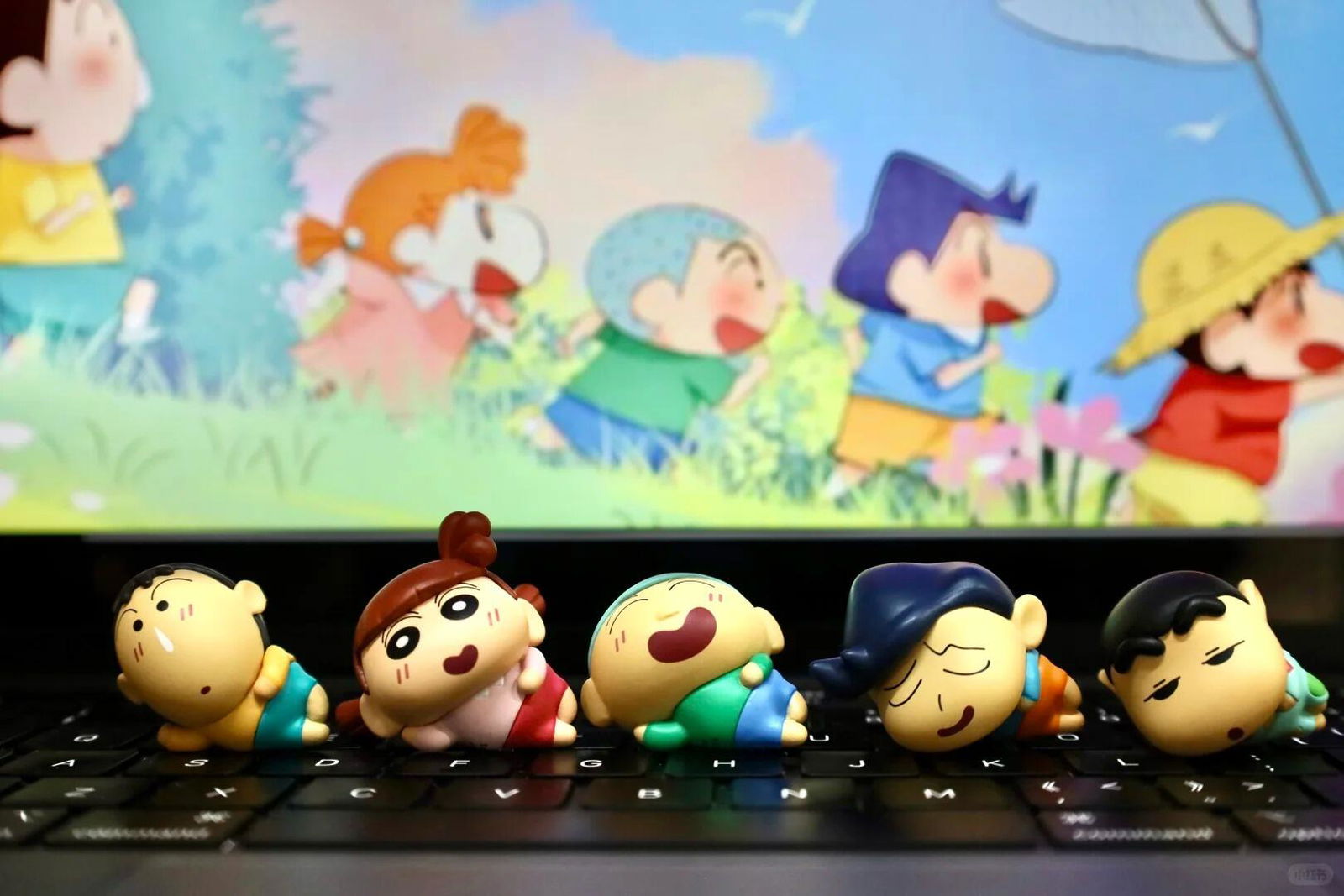 CRAYON SHINCHAN MINIME SERIES-LAZY CHILL | 52TOYS