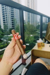 闫 涵 review photo