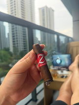 闫 涵 review photo