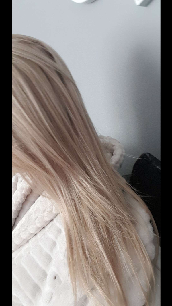 Shampoo for damaged hair results: customer photo shared by Sophie W