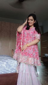 Reema yadav review photo