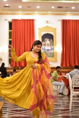 Somdatta Roy review photo