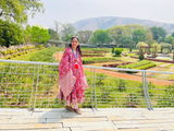 Nidhi Neanam review photo