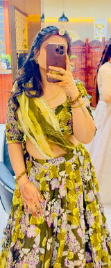 Rekha review photo