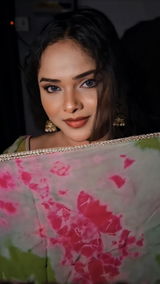 Sudeepti Khare review photo