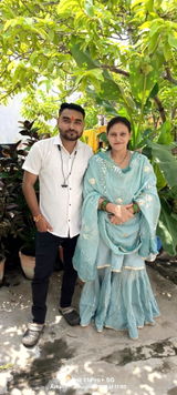 DikshaTiwari review photo