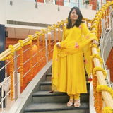 Komal Singh review photo