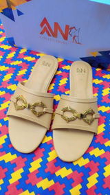 Yasmeen review photo
