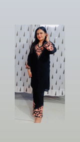 Aashna Hussain review photo