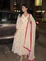 Komal review photo
