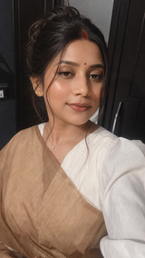Pooja Thakur review photo