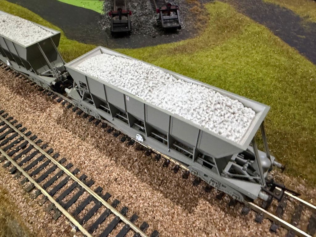 Limestone Load for ICI Hoppers x2