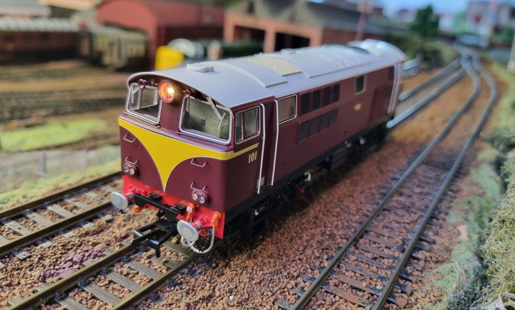 101 'Eagle' Maroon (as delivered)