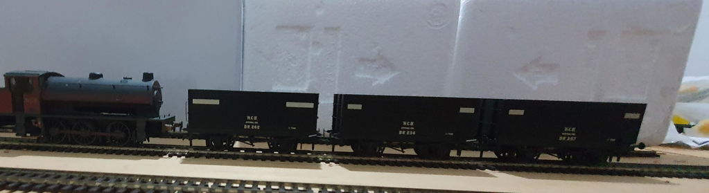 P7 Hopper - NCB (Brodsworth) Black, with white planks - Triple Pack