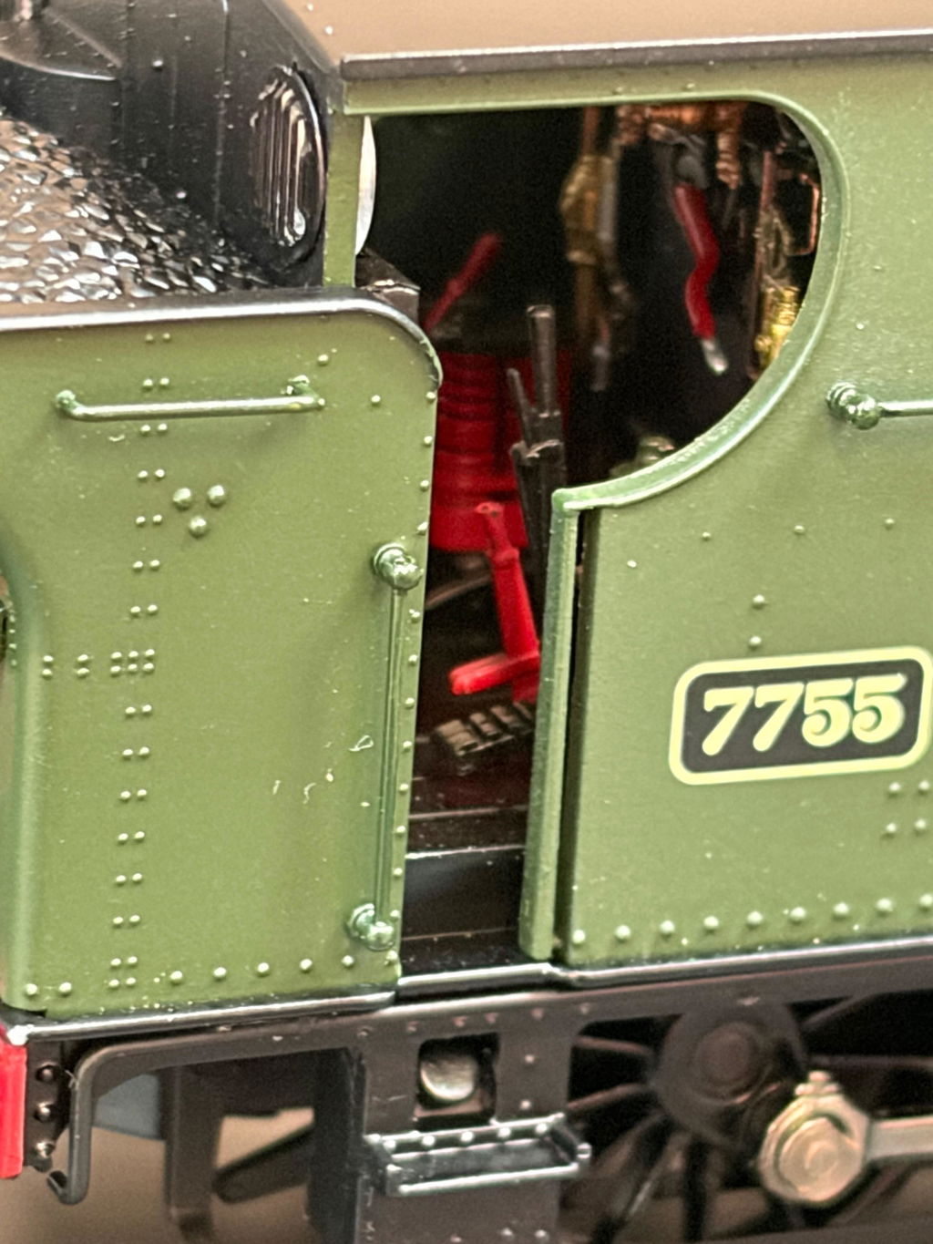 5700 Class  - 7755 - Shirtbutton Green - DCC Sound Fitted