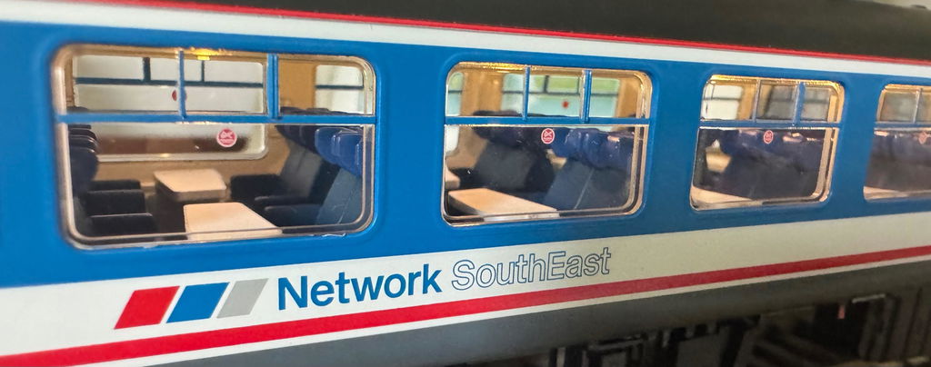 BR Mk.2c (large toilet window) TSO 5525 Network SouthEast