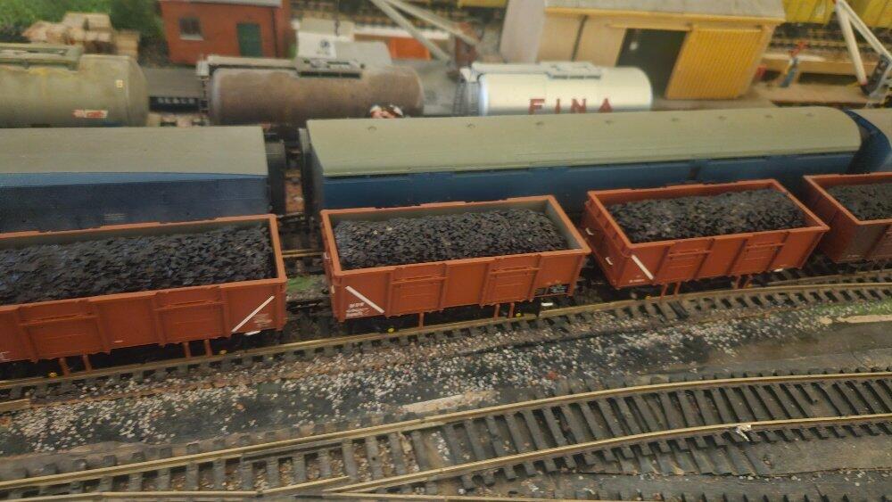 BR 21T MDW Mineral Wagon TOPS Bauxite - Pack B