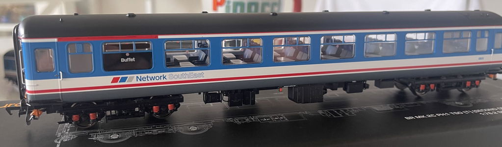 BR Mk.2c (large toilet window) TSO(T) 6501 Network SouthEast