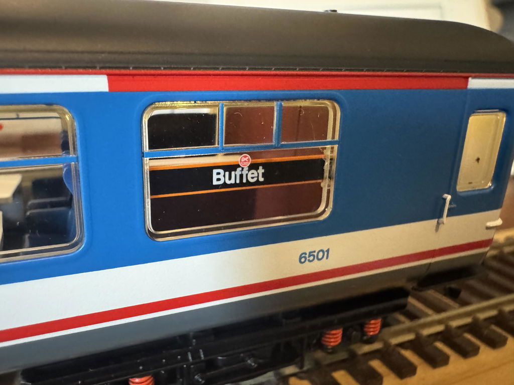 BR Mk.2c (large toilet window) TSO(T) 6501 Network SouthEast