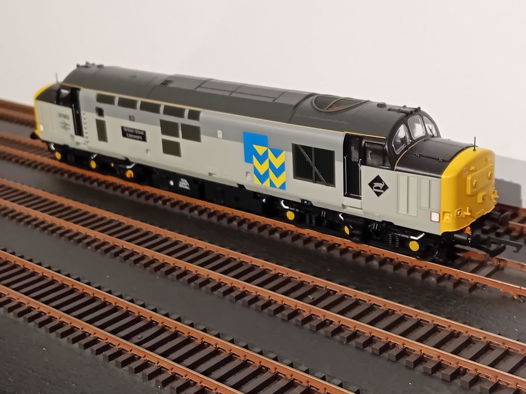 Class 37 - RF Metals - 37902 - DCC Sound Fitted