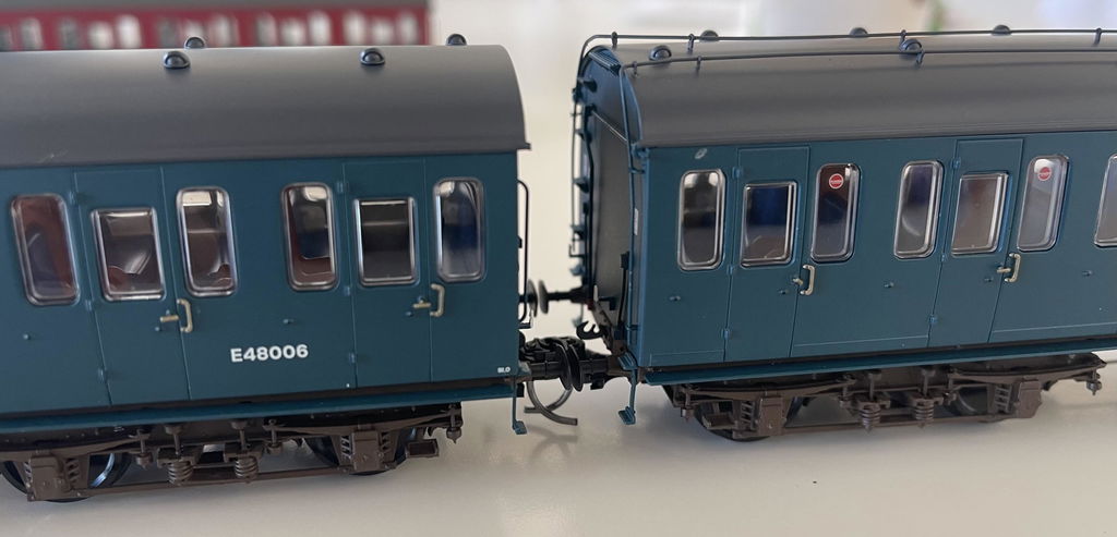 BR Mk1 57' Non-Gangway Coach - SLO - E48006