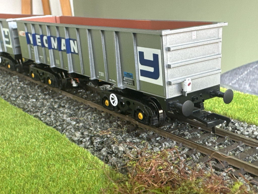 PTA - Foster Yeoman silver (CAIB) - Pack 1 (Inners & Outers)