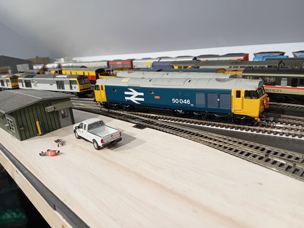 Class 50 - Large Logo w/grey roof - 50046 'Ajax' - DCC Sound