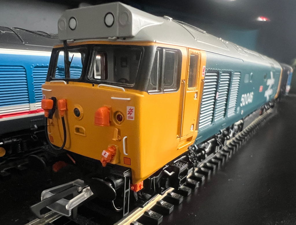 Class 50 - Large Logo w/grey roof - 50046 'Ajax'