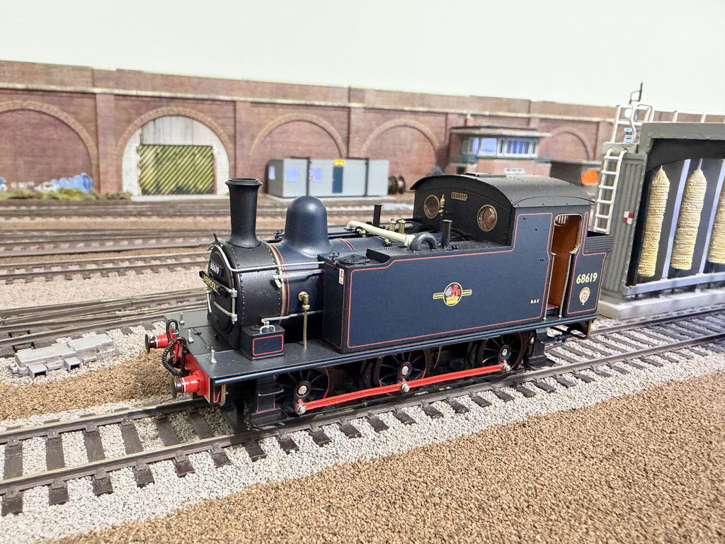 68619 - Late BR J69 - Lined Dark Blue (Liverpool Street Shed Pet)