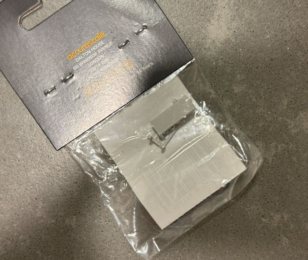 Accurathrash Class 66 Speaker Retaining Clips (Pack of 2)