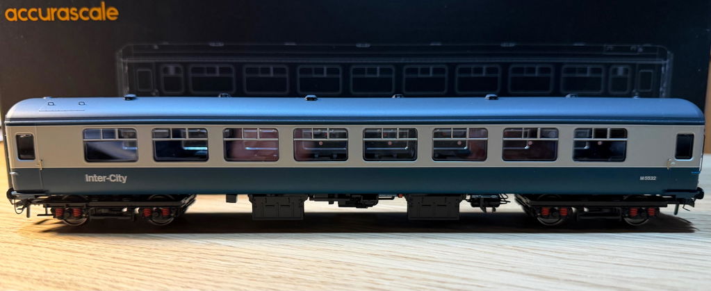 BR Mk.2c (large toilet window) TSO M5532 Blue/Grey w/InterCity