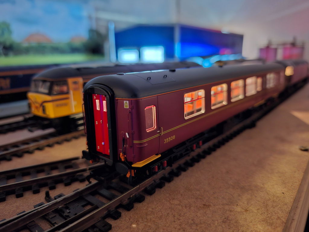 BR Mk.2c (large toilet window) BSK 35508 West Coast Railways (ex-BFK)