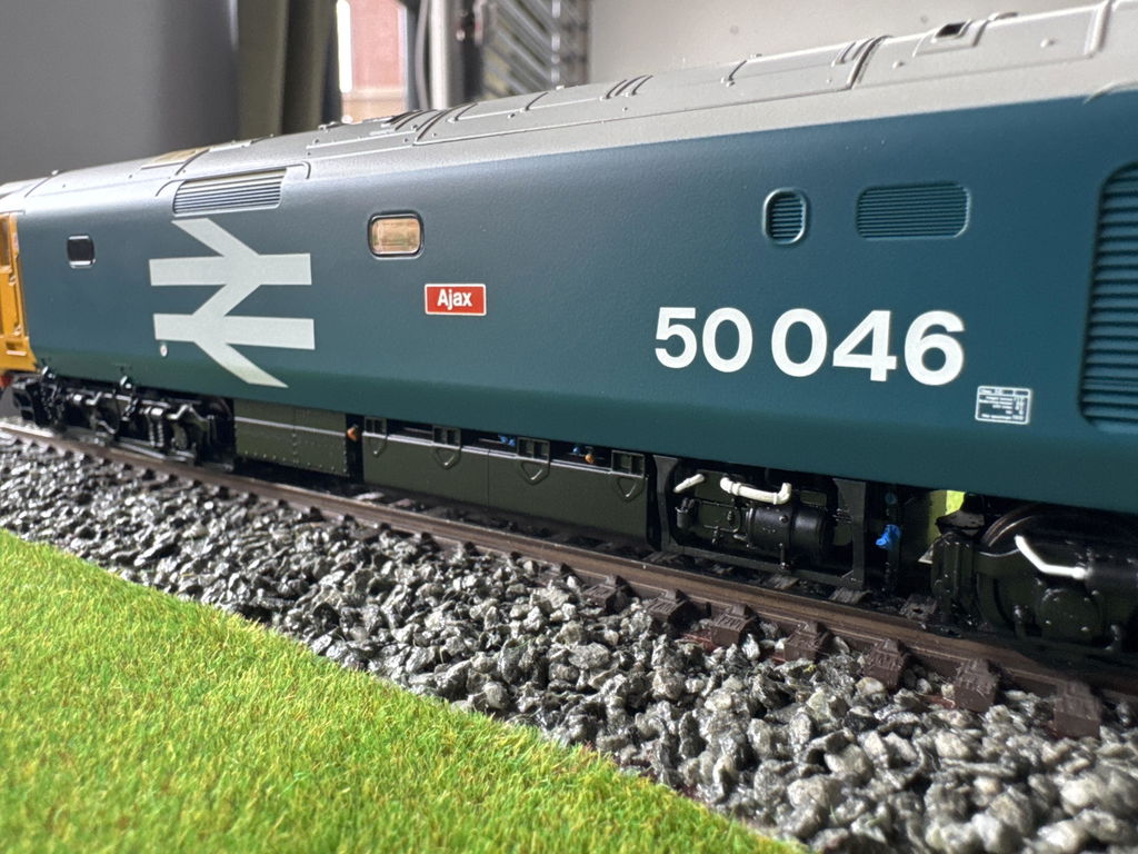 Class 50 - Large Logo w/grey roof - 50046 'Ajax'