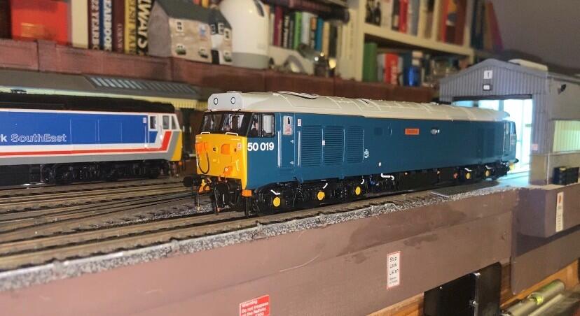 Class 50 - Laira blue - 50019 'Ramillies' - DCC Sound