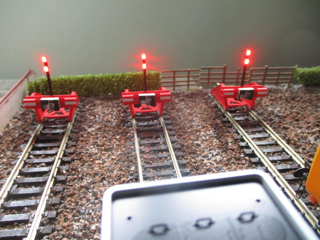 Rawie Friction Bufferstop - LED - Coupler Pocket