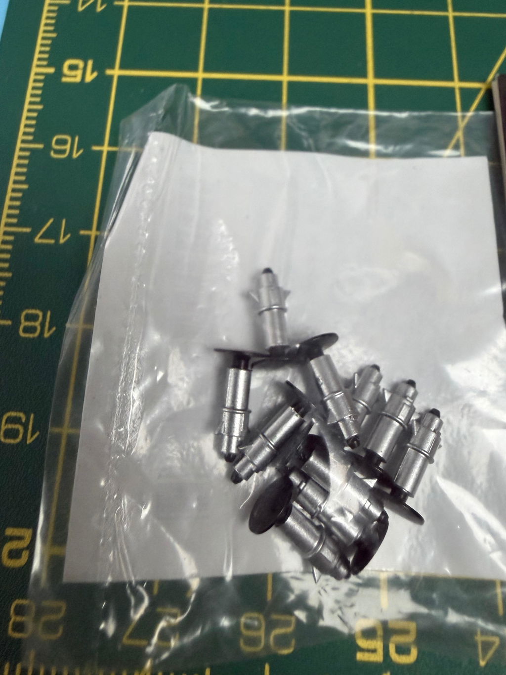 BR Oleo OP2 16" Metal sprung buffer pack (Pack of 8)