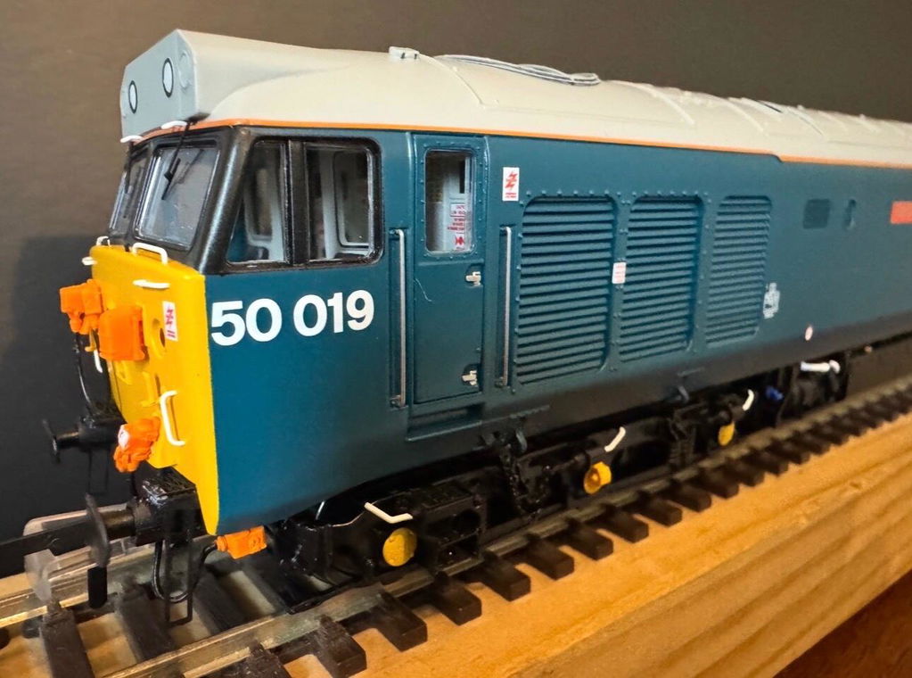 Class 50 - Laira blue - 50019 'Ramillies' - DCC Sound