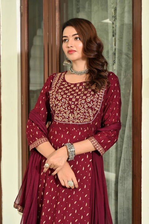 Maroon Women Pure cotton kurta Pant dupatta Set