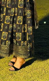Saba Asif review photo