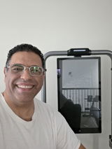Faisal review photo